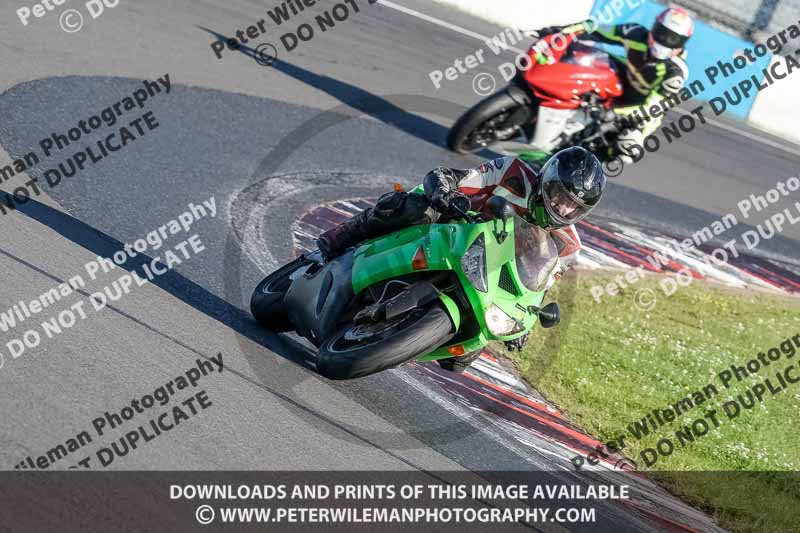 donington no limits trackday;donington park photographs;donington trackday photographs;no limits trackdays;peter wileman photography;trackday digital images;trackday photos